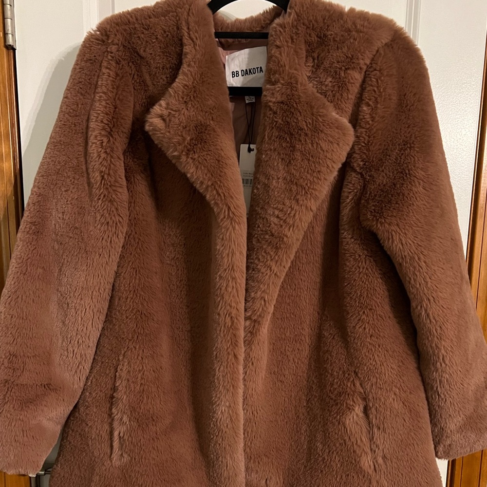 NWT BB Dakota soft plush coat